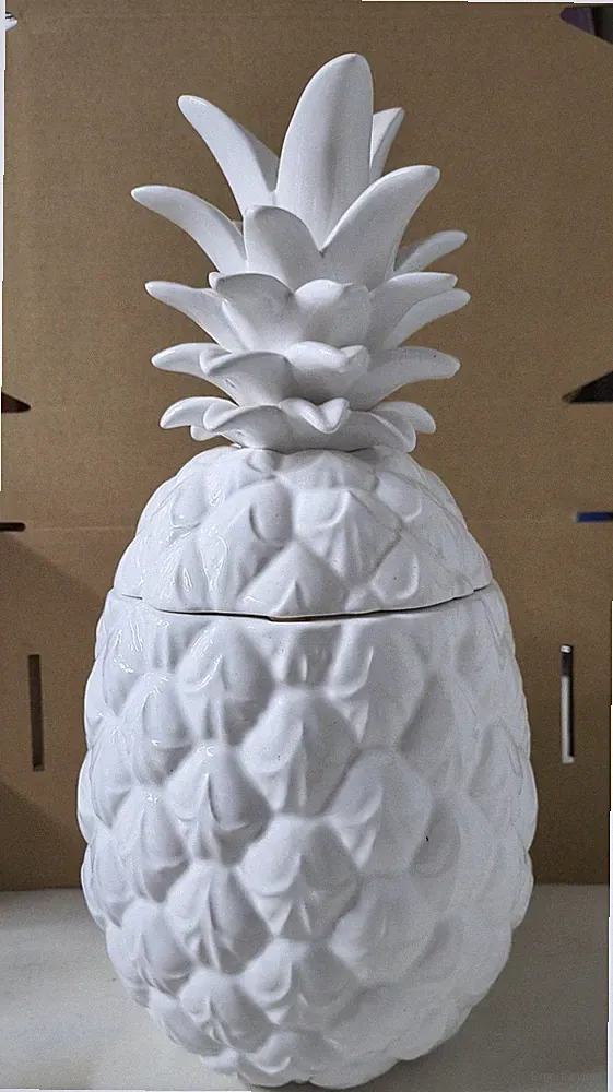 The White Barn Candle Co. Limited Edition Ceramic Pineapple Mango